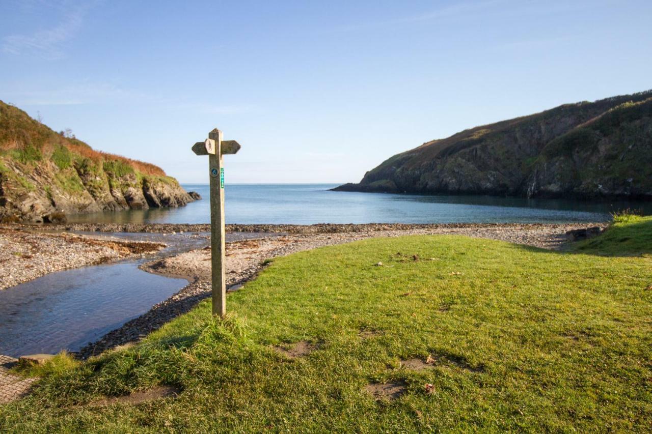 Ty Pren Bach Villa Maenclochog ภายนอก รูปภาพ